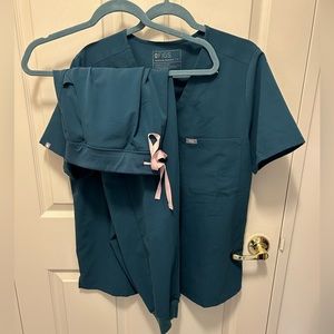 Figs Caribbean Blue Scrub Set, Catarina One Pocket Top and Zamora Joggers, XL